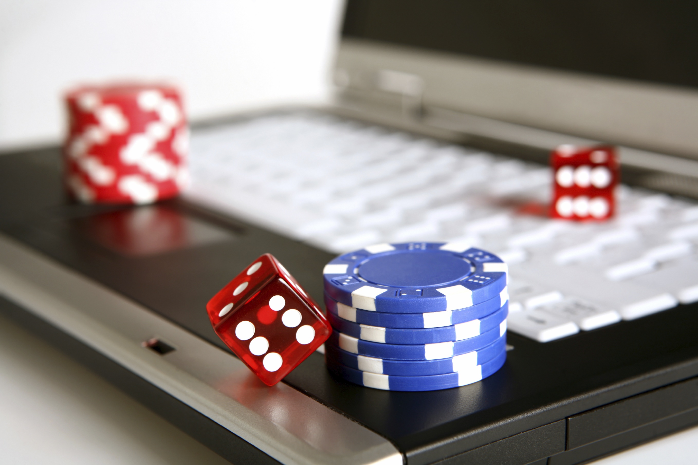 You Can Still Be A Social Gambler Online